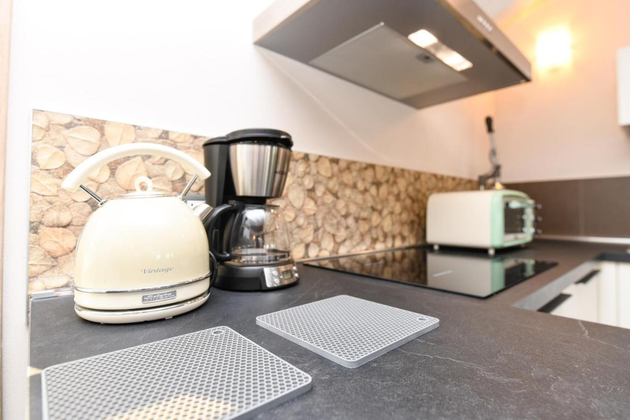 Apartamento Gardaliva 5 Manerba del Garda Exterior foto